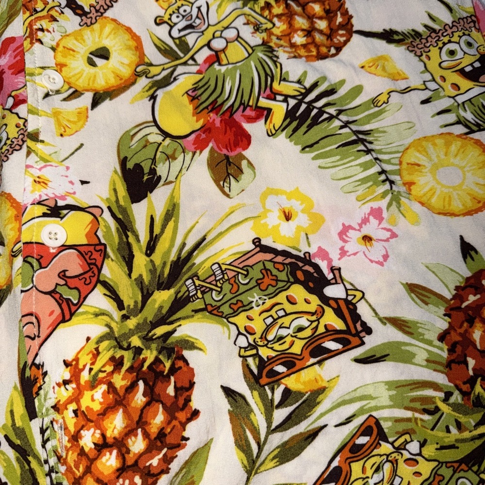 SpongeBob SquarePants Hawaiian Shirt Pineapple Patrick Sandy Nickelodeon Large - Picture 3 of 8